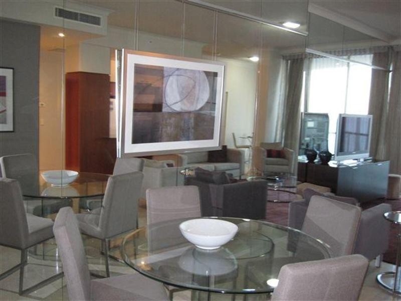 23 Ferny Avenue, Surfers Paradise QLD 4217