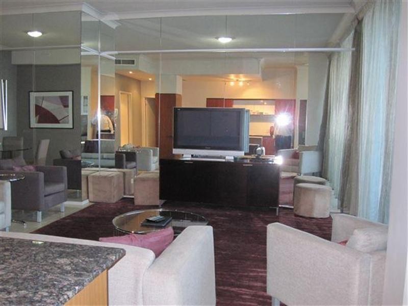 23 Ferny Avenue, Surfers Paradise QLD 4217