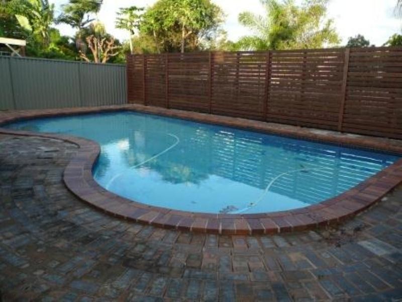 28 Ridgeway Avenue, Southport QLD 4215