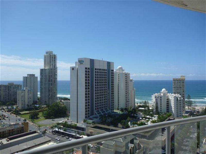 23 Ferny Avenue, Surfers Paradise QLD 4217