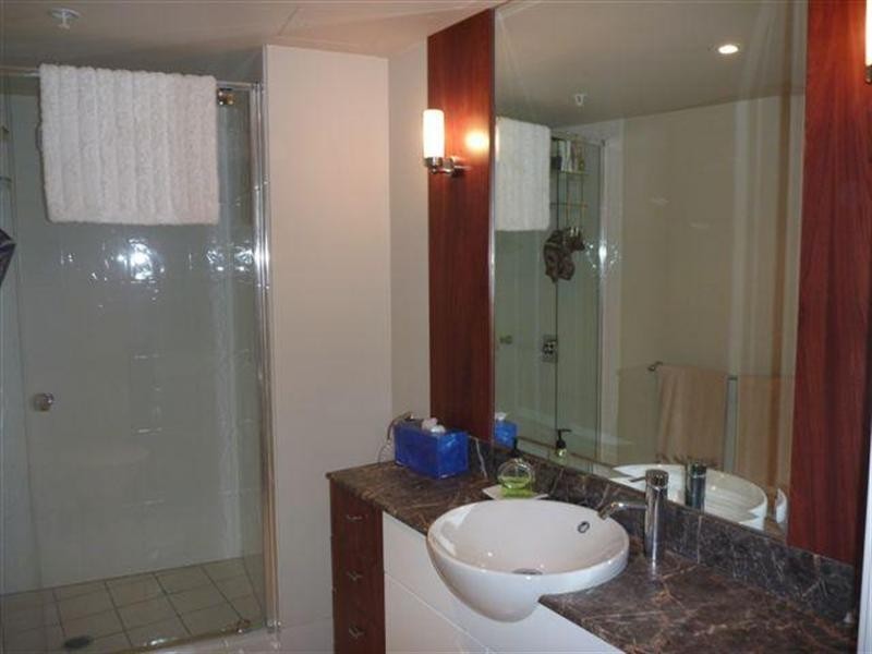23 Ferny Avenue, Surfers Paradise QLD 4217