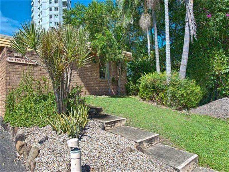 11 Peninsular Drive, Surfers Paradise QLD 4217