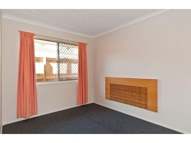 1, 2 & 3/22 Parneno Street, Chevron Island QLD 4217