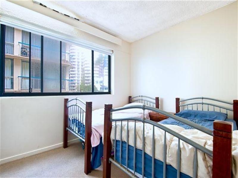 69 Garfield Terrace, Surfers Paradise QLD 4217