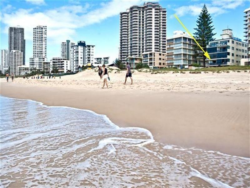69 Garfield Terrace, Surfers Paradise QLD 4217