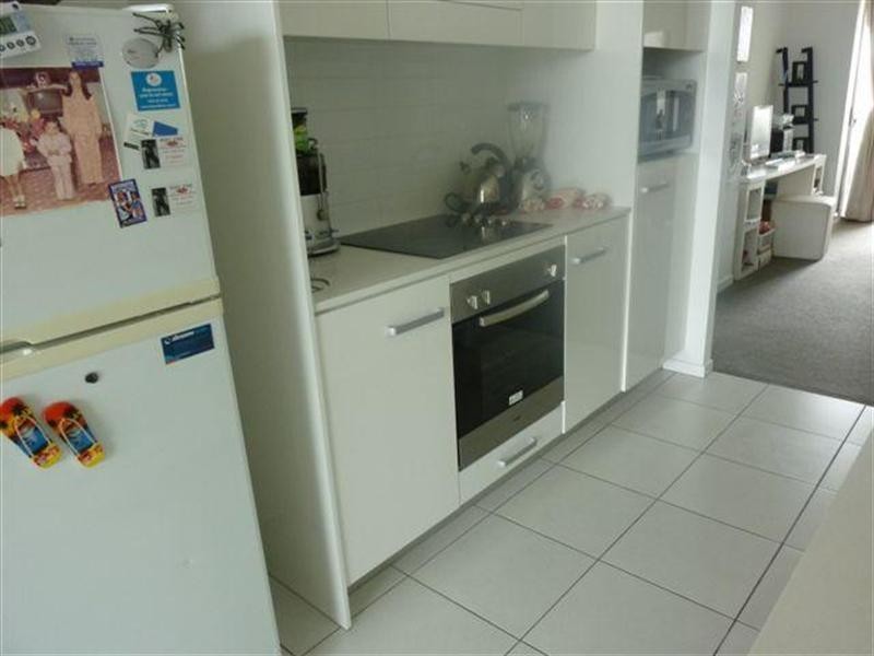 2 Gaven Crescent, Mermaid Beach QLD 4218