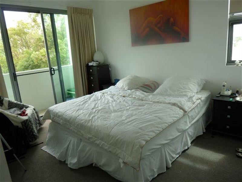 2 Gaven Crescent, Mermaid Beach QLD 4218