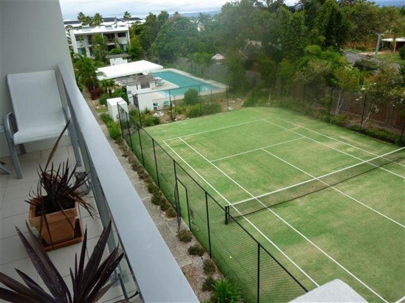 2 Gaven Crescent, Mermaid Beach QLD 4218