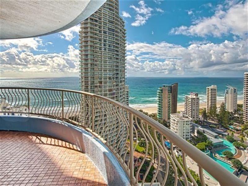 30 Laycock Street, Surfers Paradise QLD 4217