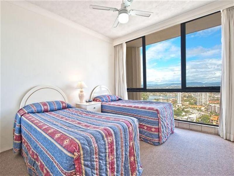 30 Laycock Street, Surfers Paradise QLD 4217