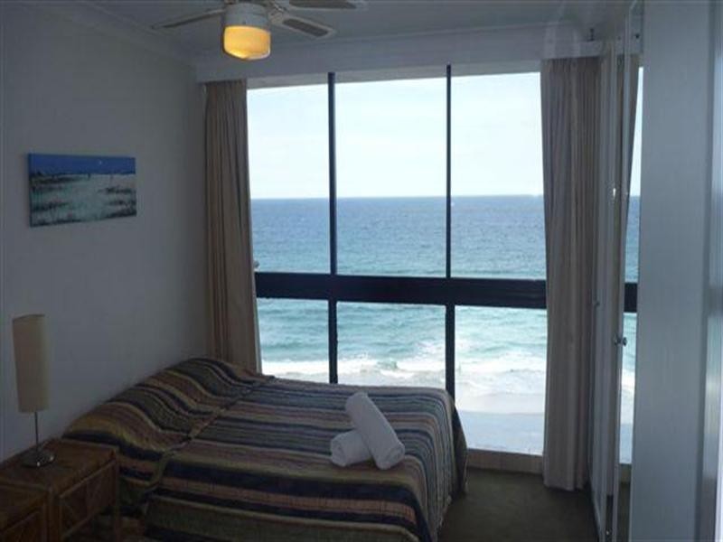 4 Old Burleigh Road, Surfers Paradise QLD 4217