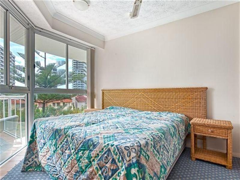 210 Surf Parade, Surfers Paradise QLD 4217