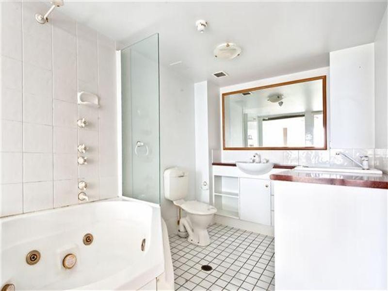 210 Surf Parade, Surfers Paradise QLD 4217