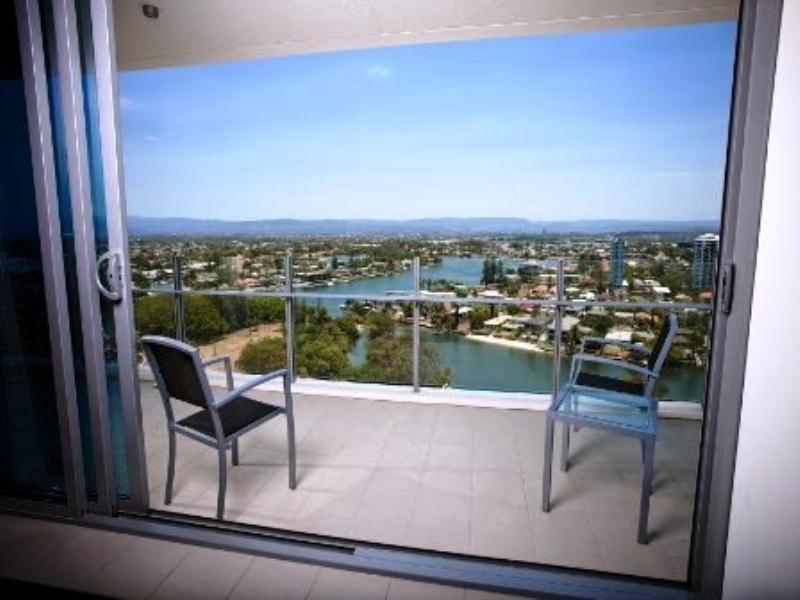 1707-3018 Surfers Paradise Boulevard, Surfers Paradise QLD 4217