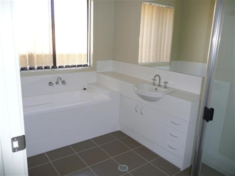 53 Penrose Circuit, Redbank Plains QLD 4301