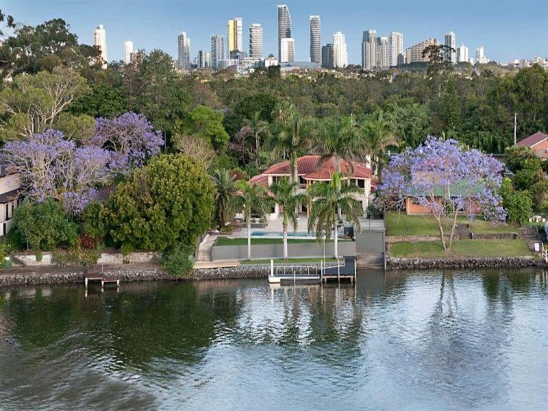 211-213 Monaco Street, Broadbeach Waters QLD 4218