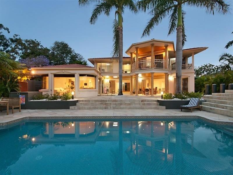 211-213 Monaco Street, Broadbeach Waters QLD 4218