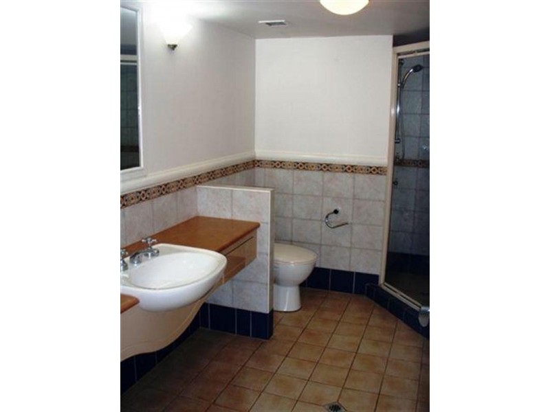 5 Palm Avenue, Surfers Paradise QLD 4217