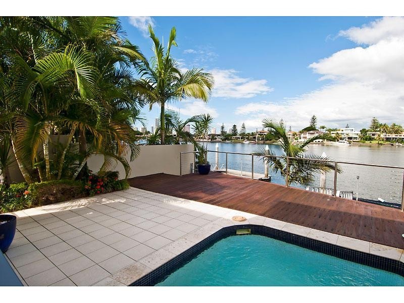 8A Sunset Boulevard, Surfers Paradise QLD 4217