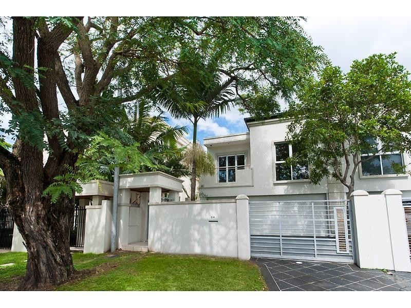 8A Sunset Boulevard, Surfers Paradise QLD 4217