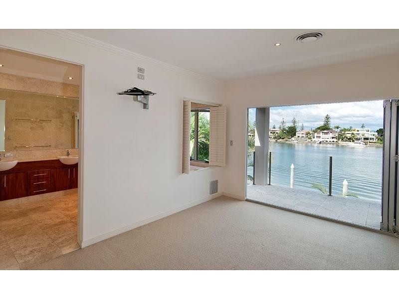 8A Sunset Boulevard, Surfers Paradise QLD 4217