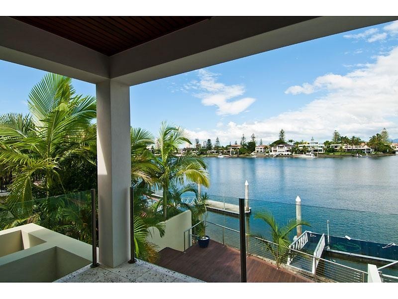 8A Sunset Boulevard, Surfers Paradise QLD 4217