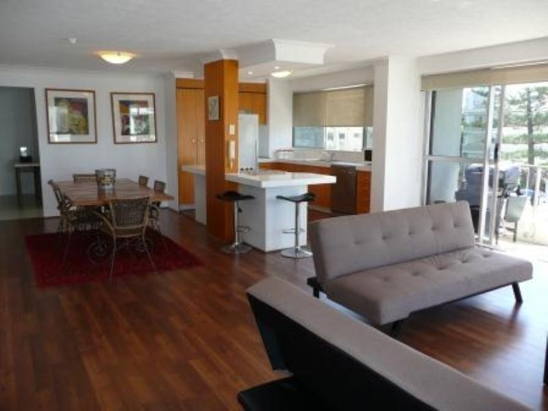 7-6 Aubrey Street, Surfers Paradise QLD 4217