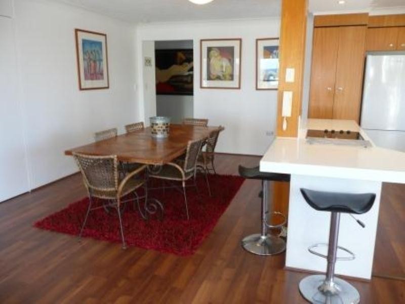 7-6 Aubrey Street, Surfers Paradise QLD 4217