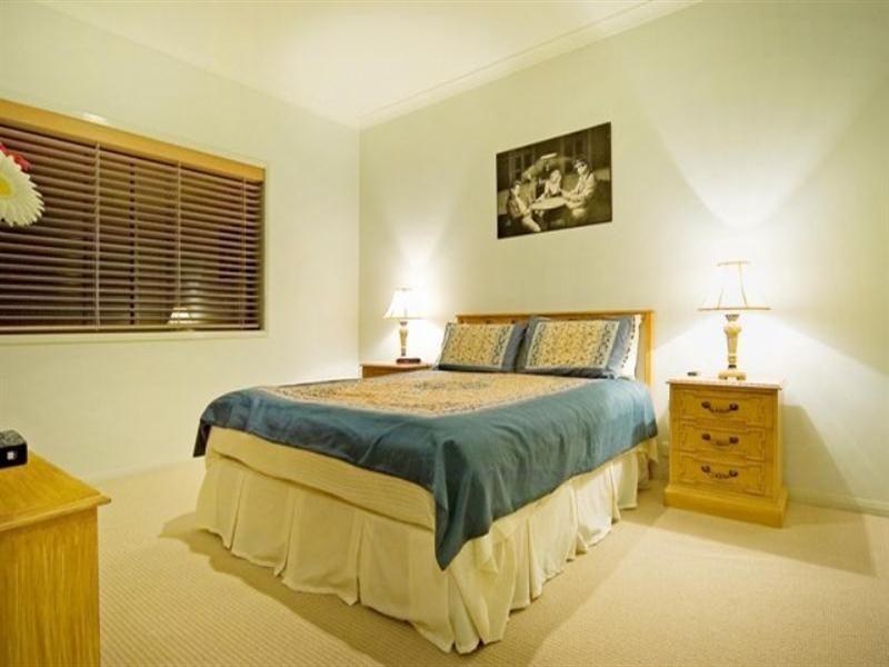 Hope Island QLD 4212