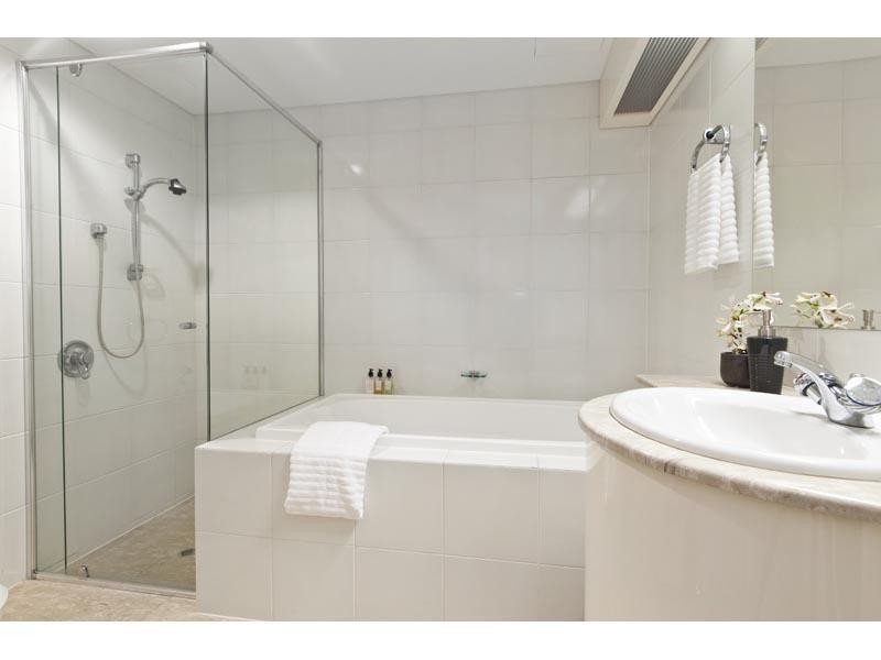 1-20 Riverview Parade, Surfers Paradise QLD 4217