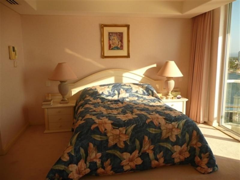 9/20 Riverview Parade, Surfers Paradise QLD 4217