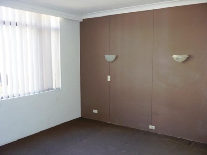 201-3 Oak Avenue, Surfers Paradise QLD 4217