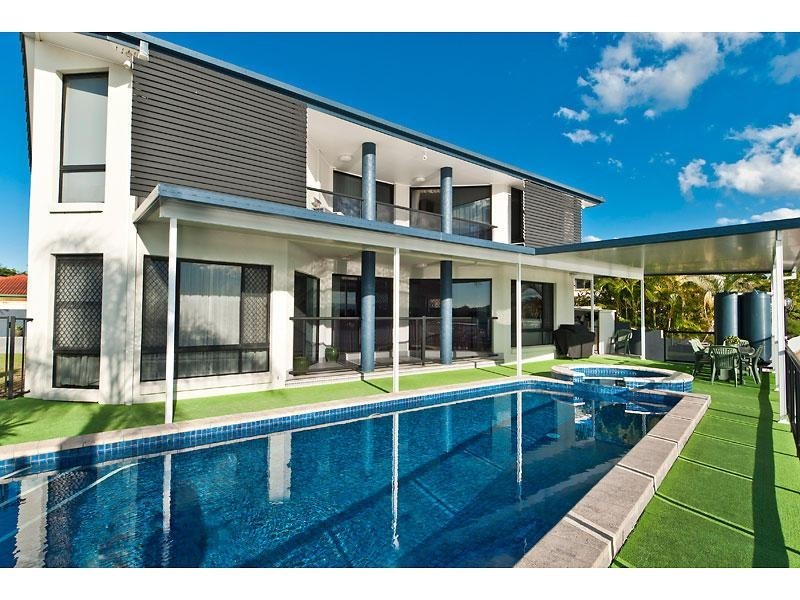 44 Tradewinds Avenue, Paradise Point QLD 4216