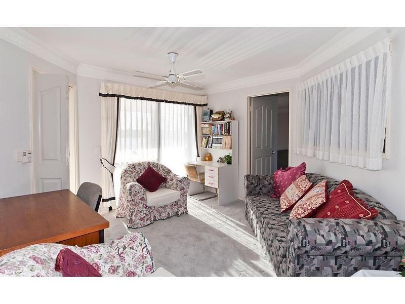 44 Tradewinds Avenue, Paradise Point QLD 4216