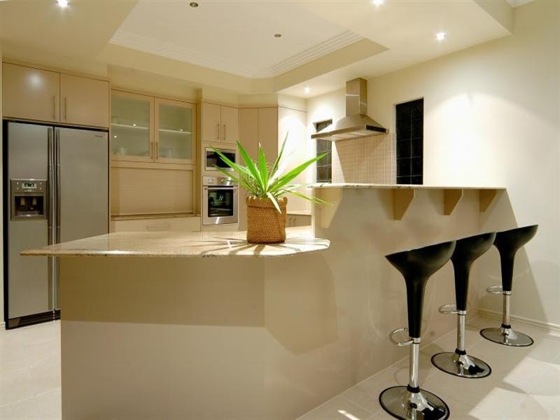 33 Calmwater Crescent, Helensvale QLD 4212