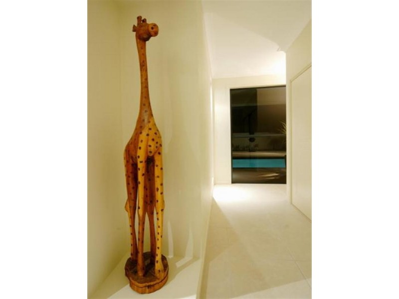 33 Calmwater Crescent, Helensvale QLD 4212