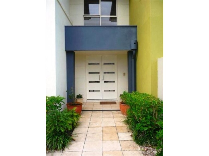 6011 Calardo Avenue, Hope Island QLD 4212