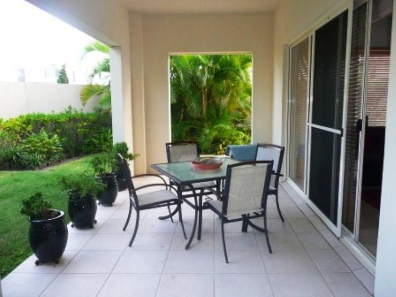 6011 Calardo Avenue, Hope Island QLD 4212