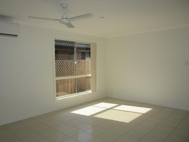 7 Huxley Street, Redbank Plains QLD 4301