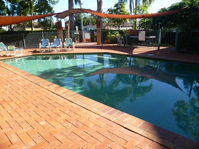 2/45 Pohlman Street, Southport QLD 4215