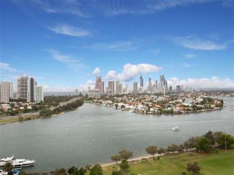 2 Aqua Street, Southport QLD 4215