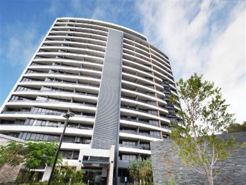 2 Aqua Street, Southport QLD 4215