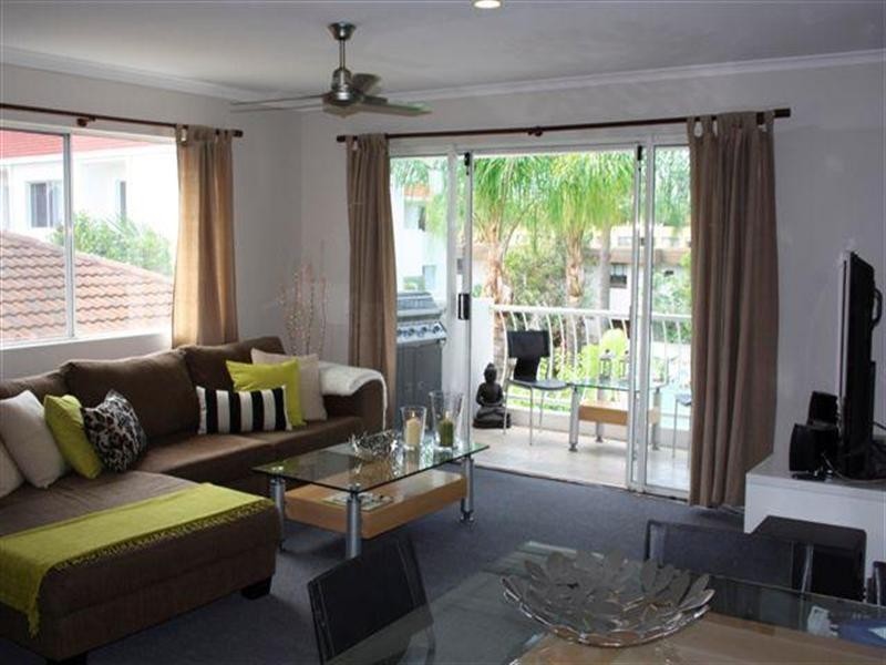 17 Genoa Street, Surfers Paradise QLD 4217