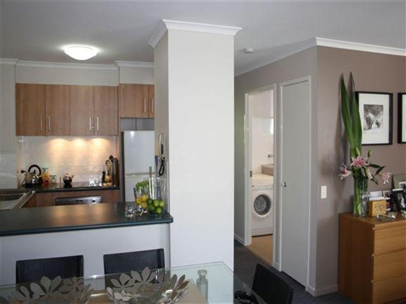 17 Genoa Street, Surfers Paradise QLD 4217