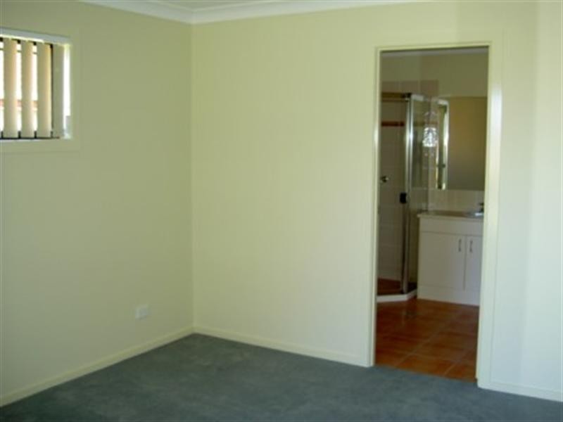 42 Short Street, Boronia Heights QLD 4124
