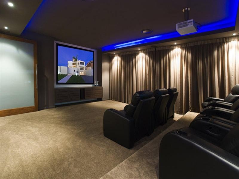 69 The Sovereign Mile, Sovereign Islands QLD 4216