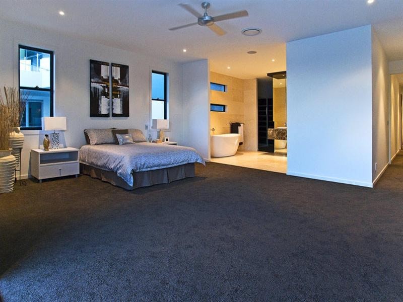 69 The Sovereign Mile, Sovereign Islands QLD 4216