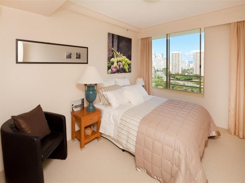 1 Serisier Avenue, Main Beach QLD 4217