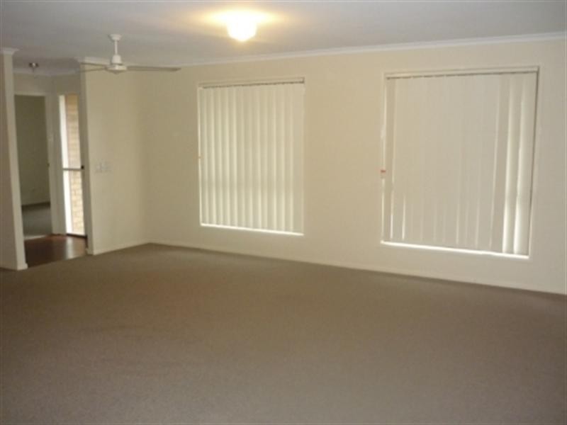 7 Breakspear Road, Molendinar QLD 4214