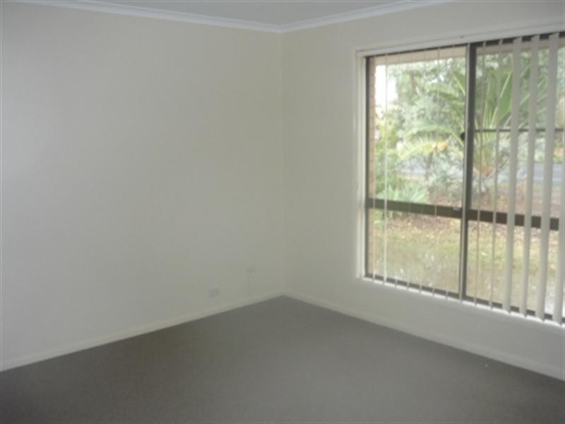 7 Breakspear Road, Molendinar QLD 4214